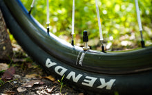 Load image into Gallery viewer, Berd Sparrow Carbon Gravel Wheels
